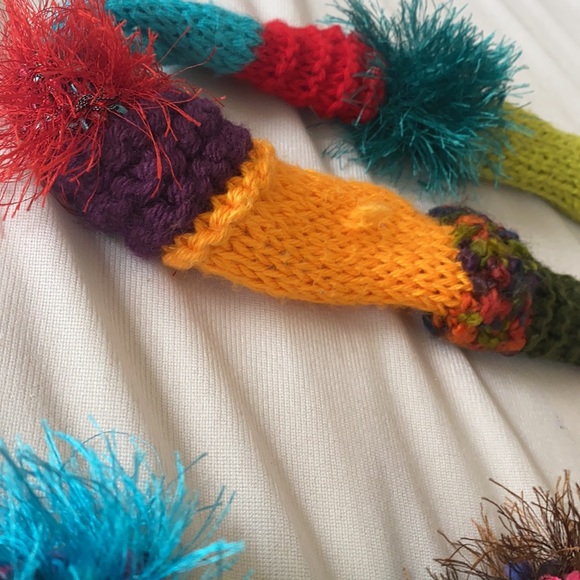 Fuzzy Ball Scarf - Picture 4 of 4